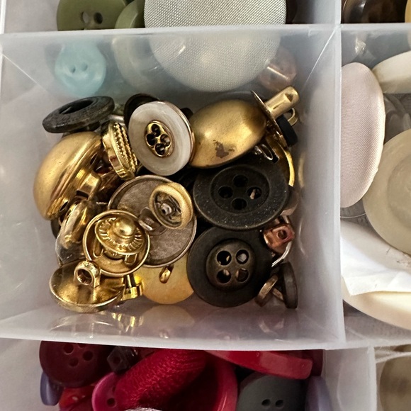 Buttons, Buttons & More Buttons - Picture 8 of 9